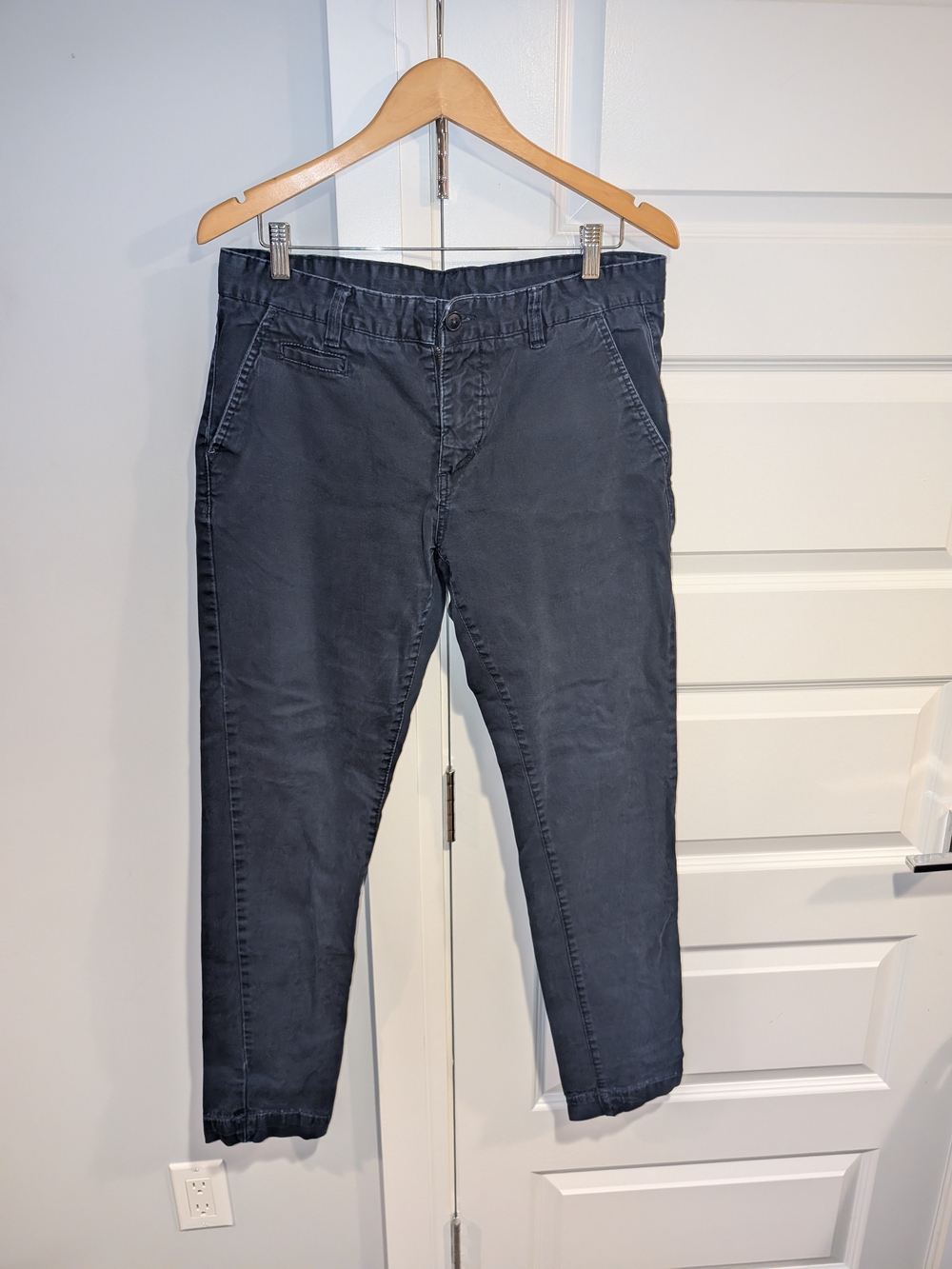 Simons Men's Navy Blue Casual Chinos